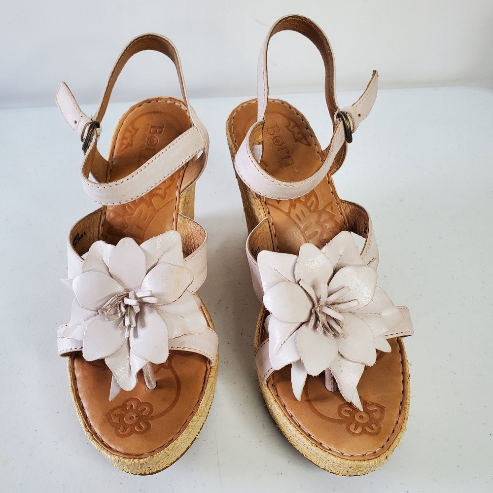 Born Lovina Floral Wedge Sandal Size 9 Cream Leather Raffia Platform Shoes - Picture 14 of 15